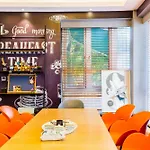 Carnival Villa With 5 Brs